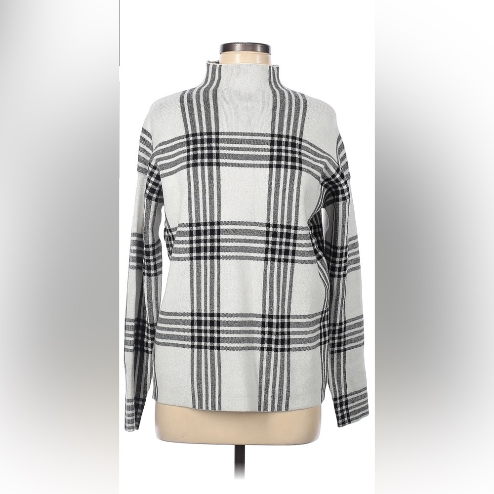 Tahari Turtleneck Sweater